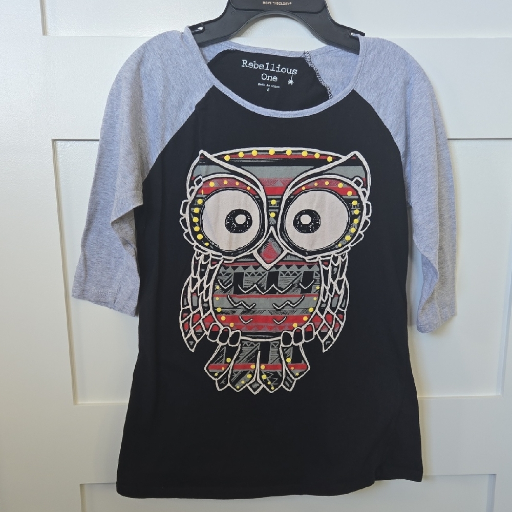 Rebellious One Black and Gray Owl 3/4 Sleeve Tee Small